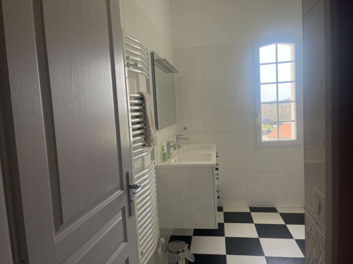 Domaine Des Peyries - Chambres Et Table D'Hotes Saint-Barthelemy-d'Agenais エクステリア 写真