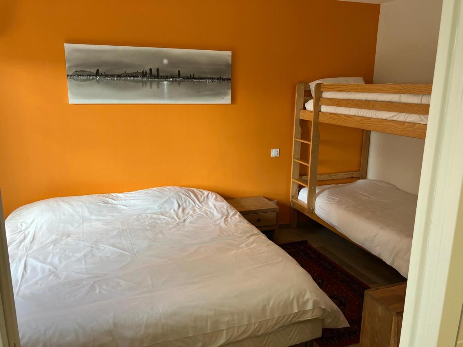 Domaine Des Peyries - Chambres Et Table D'Hotes Saint-Barthelemy-d'Agenais エクステリア 写真